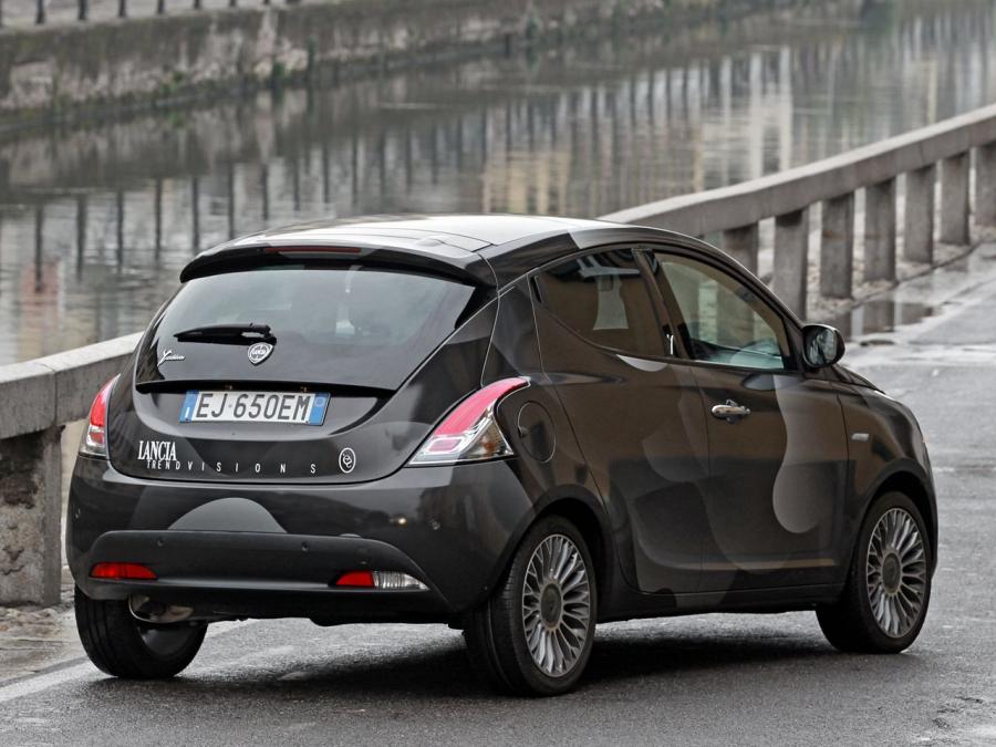  Lancia Ypsilon P-E 13 2012 года  (фото 3 из 7)